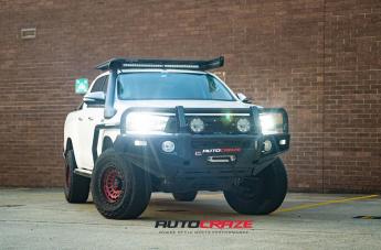 TOYOTA HILUX N80 4WD ZEPHYR CANDY RED